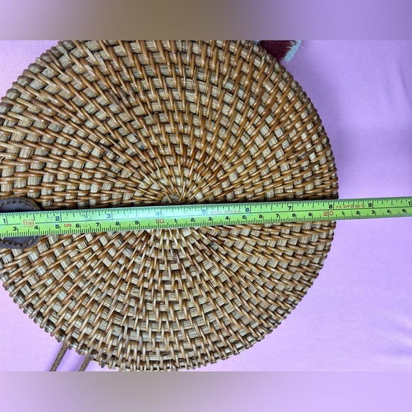 Rattan circle woven wooden circle purse with coral yellow white tassel picnic - Picture 3 of 7